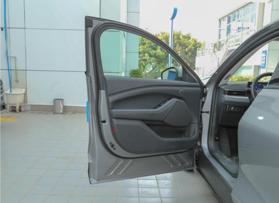 福特电马 2021款 无疆后驱版(长续航) 车厢座椅   前门板