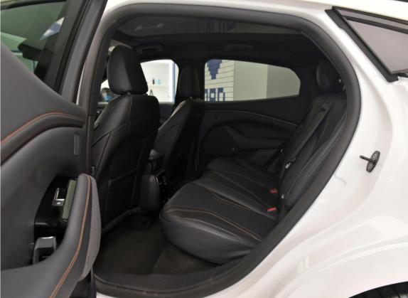福特电马 2021款 GT 车厢座椅   后排空间