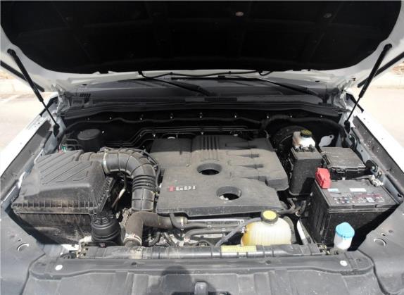 萨瓦纳 2016款 2.0T 自动四驱汽油至尊版7座 其他细节类   发动机舱