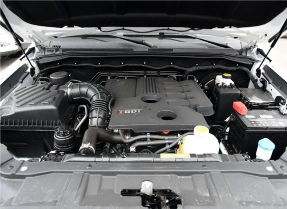 萨瓦纳 2016款 2.0T 自动四驱汽油豪华版5座 其他细节类   发动机舱