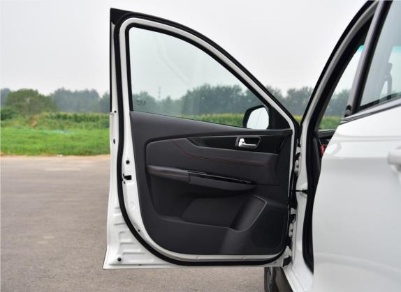 伽途GT 2018款 1.4T 自动精英型 车厢座椅   前门板