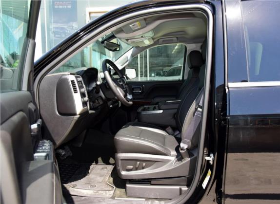 SIERRA 2016款 豪华版 车厢座椅   前排空间