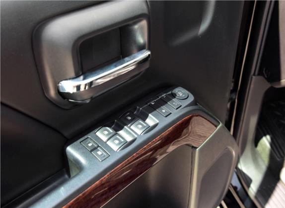 SIERRA 2016款 豪华版 车厢座椅   门窗控制