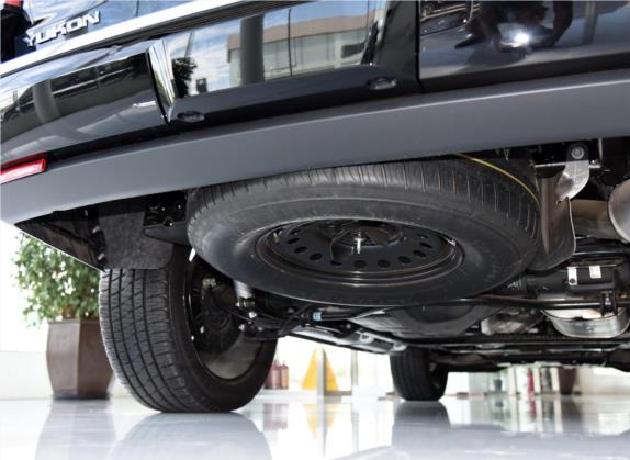 YUKON 2015款 6.2L DENALI 4WD 其他细节类   备胎