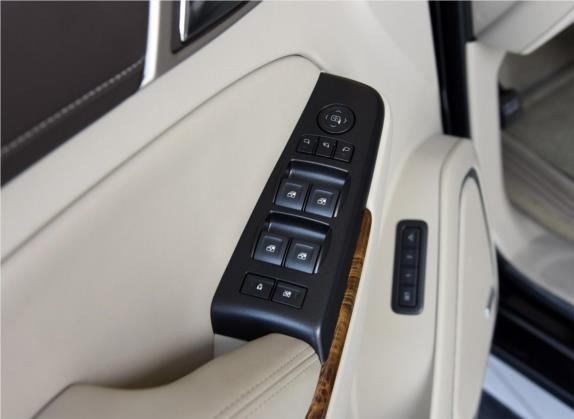 YUKON 2016款 6.2L XL DENALI至尊加长版 4WD 车厢座椅   门窗控制