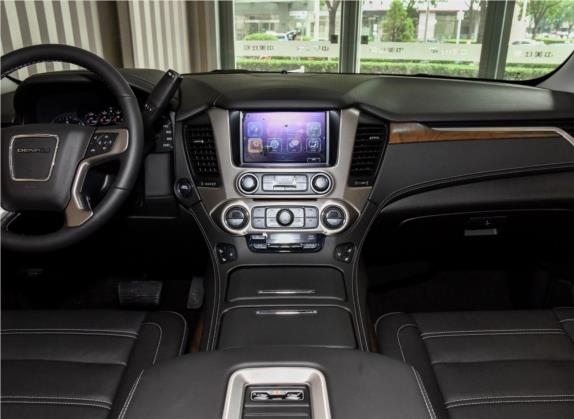 YUKON 2018款 6.2L DENALI至尊长轴版 4WD 中控类   中控台