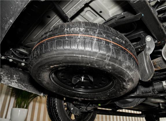 YUKON 2018款 6.2L DENALI至尊长轴版 4WD 其他细节类   备胎