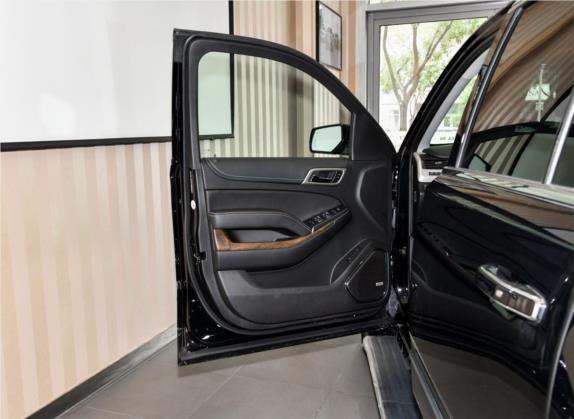 YUKON 2018款 6.2L DENALI至尊长轴版 4WD 车厢座椅   前门板