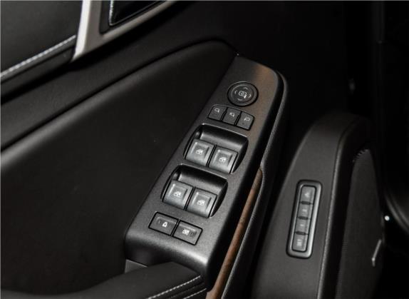 YUKON 2018款 6.2L DENALI至尊长轴版 4WD 车厢座椅   门窗控制