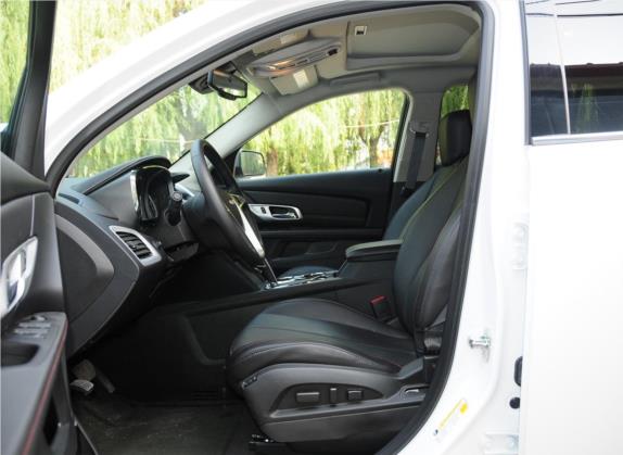 TERRAIN 2012款 3.0L 标准型 车厢座椅   前排空间