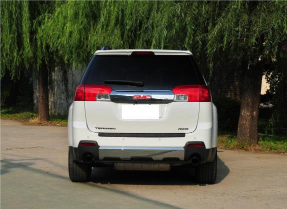 TERRAIN 2012款 3.0L 标准型 外观   正后