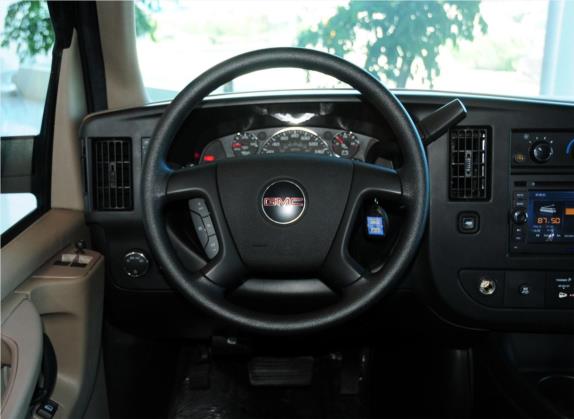 SAVANA 2013款 6.0L 3500标准版 中控类   驾驶位