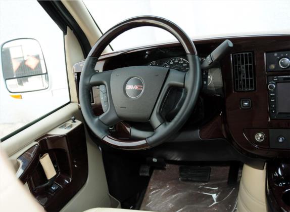 SAVANA 2013款 6.0L 领袖级商务车 中控类   驾驶位