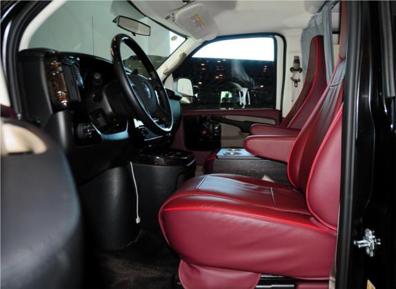 SAVANA 2014款 5.3L 1500S 车厢座椅   前排空间