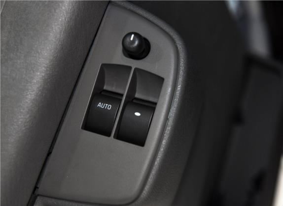 SAVANA 2017款 6.0L 3500 公务版 车厢座椅   门窗控制
