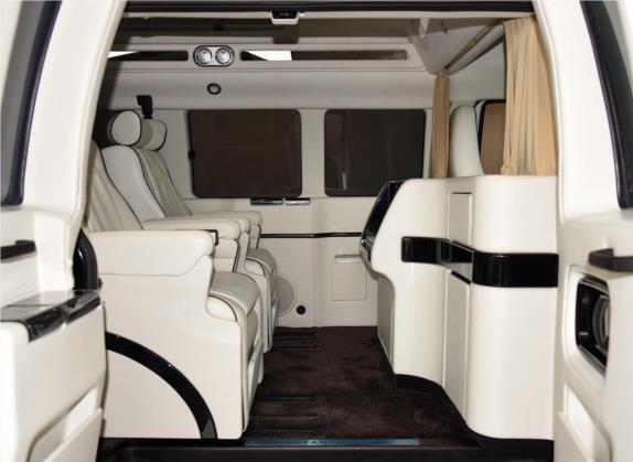 SAVANA 2017款 2500S 至尊版 车厢座椅   后排空间