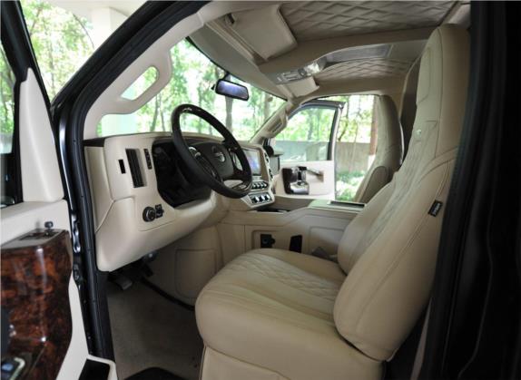 SAVANA 2019款 6.0L GL750 雅尊天逸版 车厢座椅   前排空间