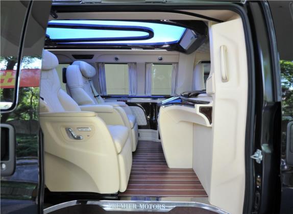 SAVANA 2019款 6.0L GL750 雅尊天逸版 车厢座椅   后排空间