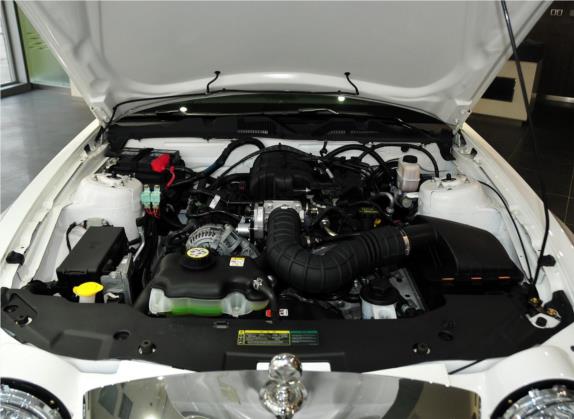 嘉路 2010款 3.7L 敞篷版 其他细节类   发动机舱