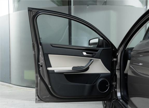 观致3 2014款 三厢 1.6T 自动致臻型 车厢座椅   前门板