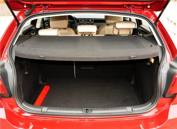 观致3 2014款 两厢 1.6T 自动致臻型 车厢座椅   后备厢