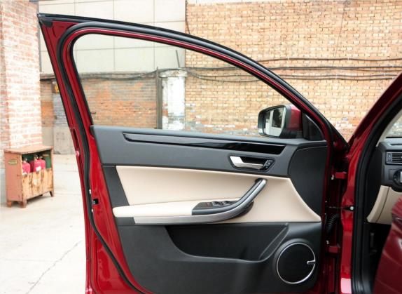 观致3 2014款 两厢 1.6T 自动致臻型 车厢座椅   前门板