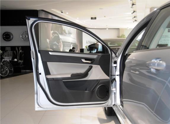 观致3 2014款 两厢 1.6L 自动致悦增强型 车厢座椅   前门板
