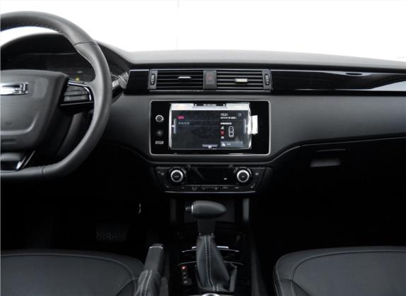 观致3 2015款 都市SUV 1.6T 自动炫动派 中控类   中控台