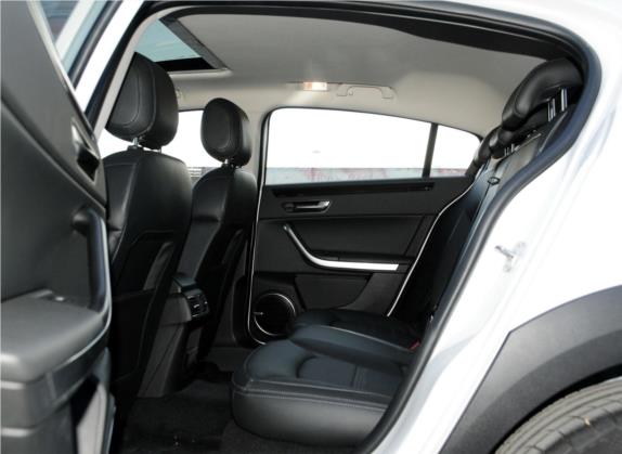 观致3 2015款 都市SUV 1.6T 自动炫动派 车厢座椅   后排空间