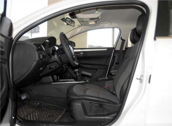 观致3 2015款 都市SUV 1.6T 自动型动派 车厢座椅   前排空间