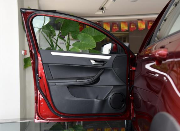 观致3 2015款 都市SUV 1.6T 自动致酷型 车厢座椅   前门板
