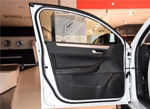 观致3 2016款 都市SUV 1.6T 手动致享型 车厢座椅   前门板