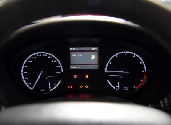 观致3 2016款 都市SUV 1.6T 手动致悦型 中控类   仪表盘