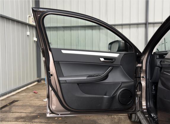 观致3 2016款 三厢 1.6L 自动致悦型 车厢座椅   前门板