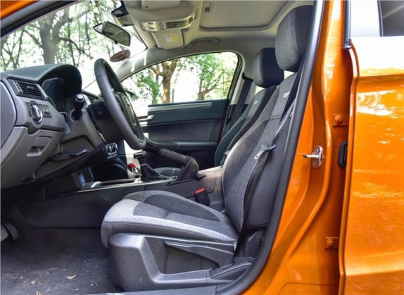 观致3 2017款 GT 1.6T 自动致悦型 车厢座椅   前排空间