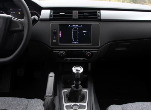 观致3 2017款 GT 1.6T 手动致享型 中控类   中控台