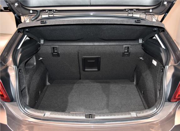 观致3 2017款 都市SUV 1.6T 自动致臻型 车厢座椅   后备厢