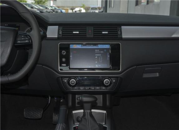 观致3 2018款 GT 1.6T 自动尊贵型 中控类   中控台