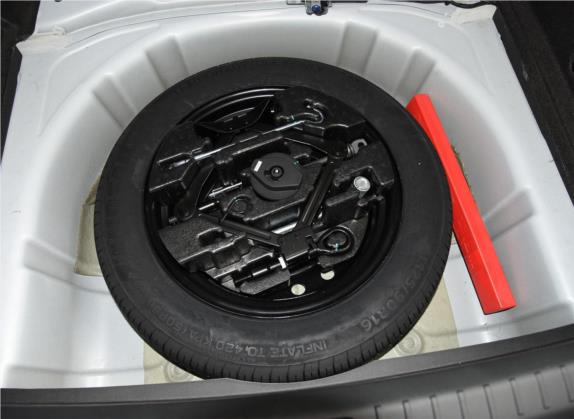 观致3 2018款 两厢 1.6L 自动尊贵型 其他细节类   备胎