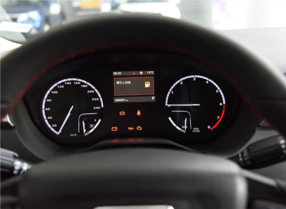 观致3 2018款 两厢 1.6L 自动尊贵型 中控类   仪表盘