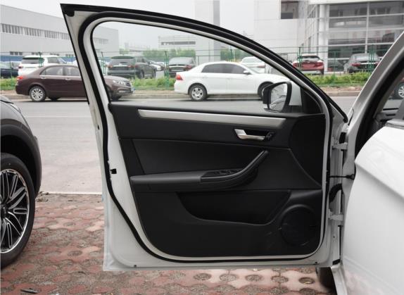 观致3 2018款 三厢 1.6L 自动尊贵型 车厢座椅   前门板