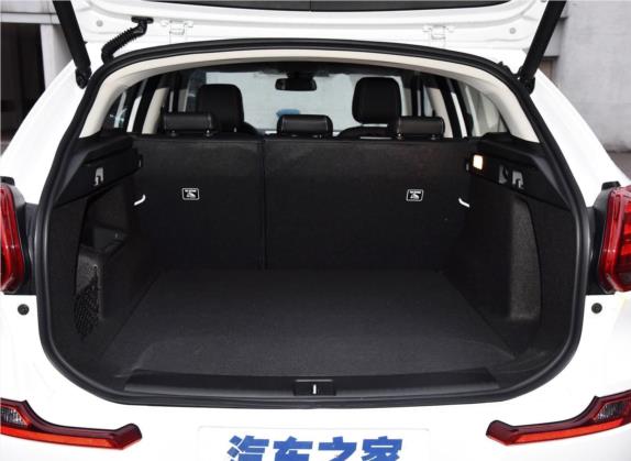观致5 2017款 1.6T 自动尊贵型 车厢座椅   后备厢
