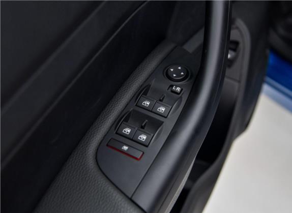 观致5 2018款 1.6T 自动领先型 车厢座椅   门窗控制