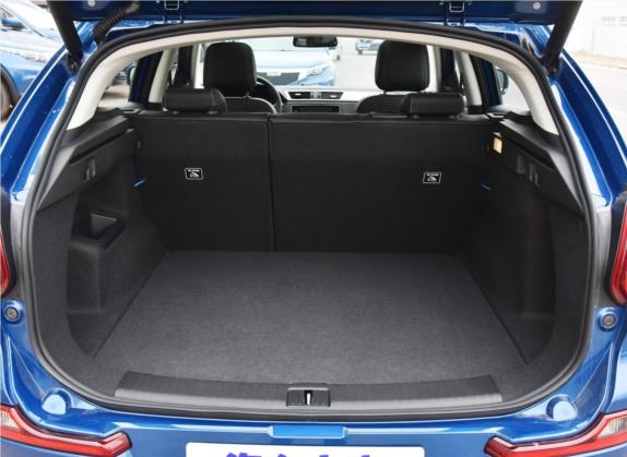 观致5 2018款 1.6T 自动尊贵型 车厢座椅   后备厢