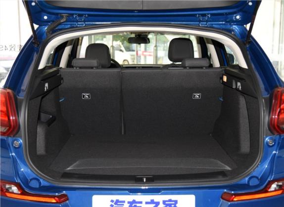 观致5 2018款 改款 1.6T 自动领先型 车厢座椅   后备厢