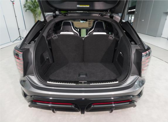 高合HiPhi X 2022款 智远版6座 长续航版 车厢座椅   后备厢