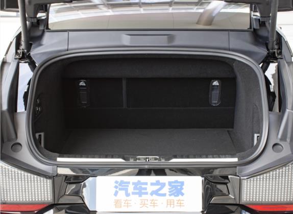 高合HiPhi Z 2023款 五座版 车厢座椅   后备厢