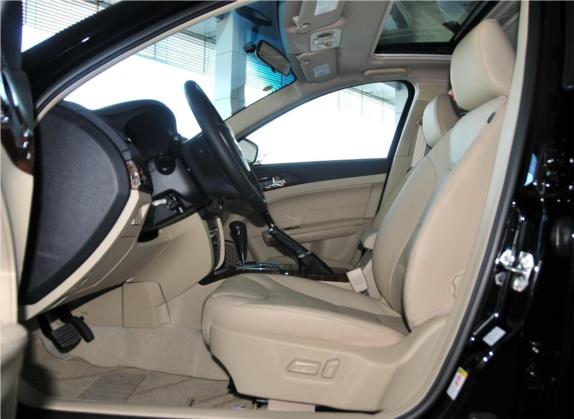 传祺GA5 2011款 2.0L 自动精英版 车厢座椅   前排空间