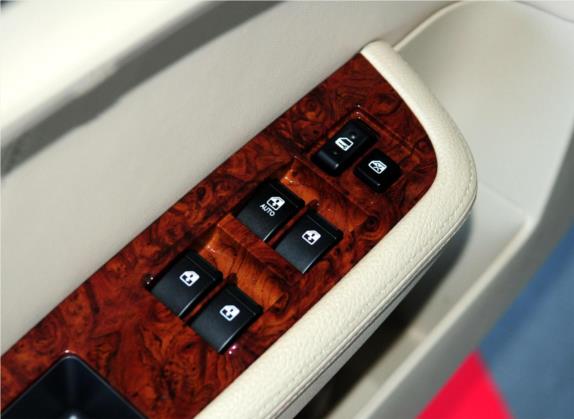 传祺GA5 2012款 2.0L 自动精英版 车厢座椅   门窗控制