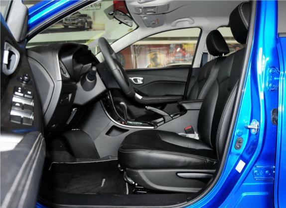传祺GA3 2013款 1.6L 自动豪华ESP版 车厢座椅   前排空间